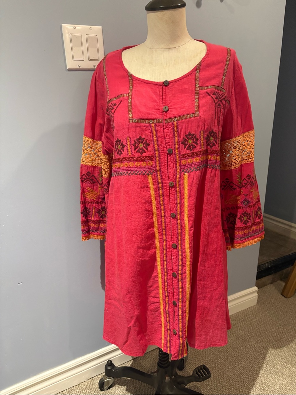 Embroidered Button-Front Dress - Gudrun Sjoden, M